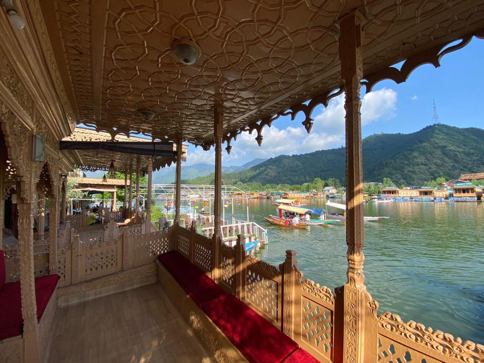 Nazneen Group Of Houseboats Srīnagar 외부 사진